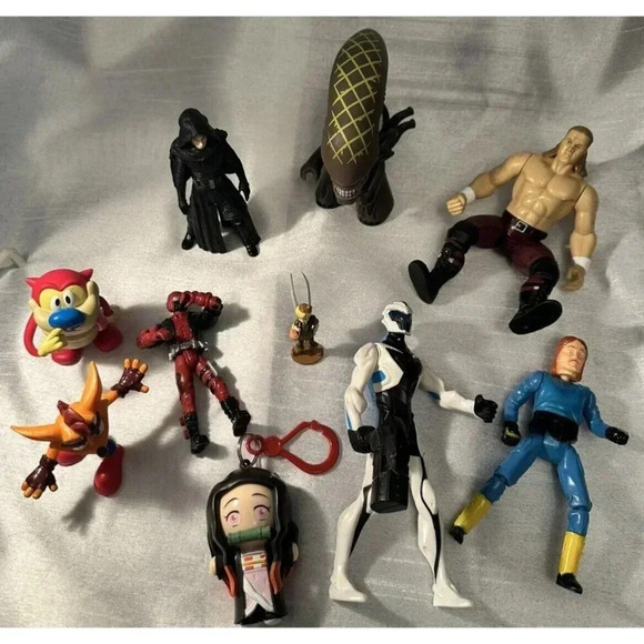 Vintage Collectable Action Figure Lot Of 10 WWf, REN And Stimpy Star Wars Alien - Picture 1 of 8